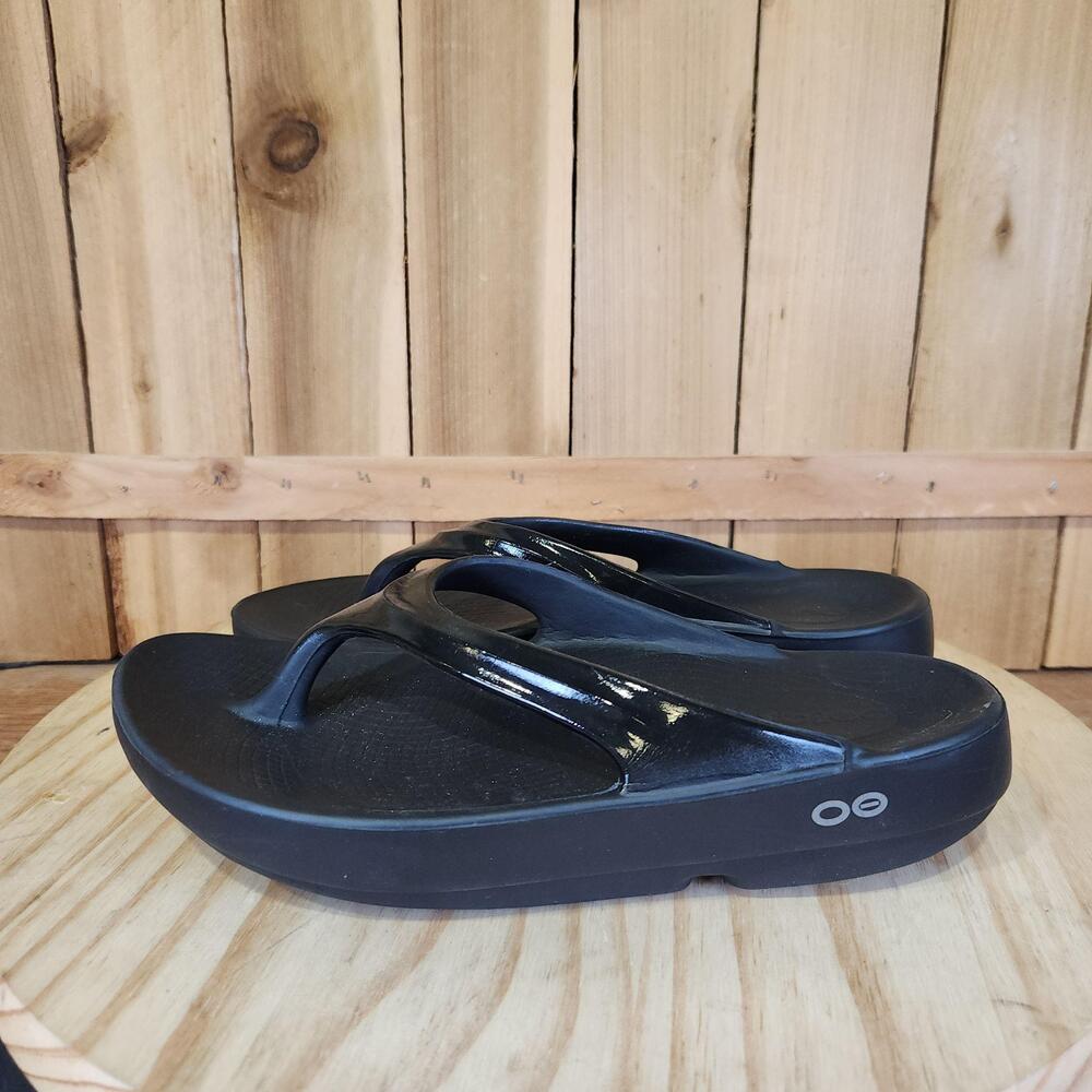 OOFOS OOlala Recovery Sandals Womens 7 Black Thong Flip Flop Slip On Comfort
